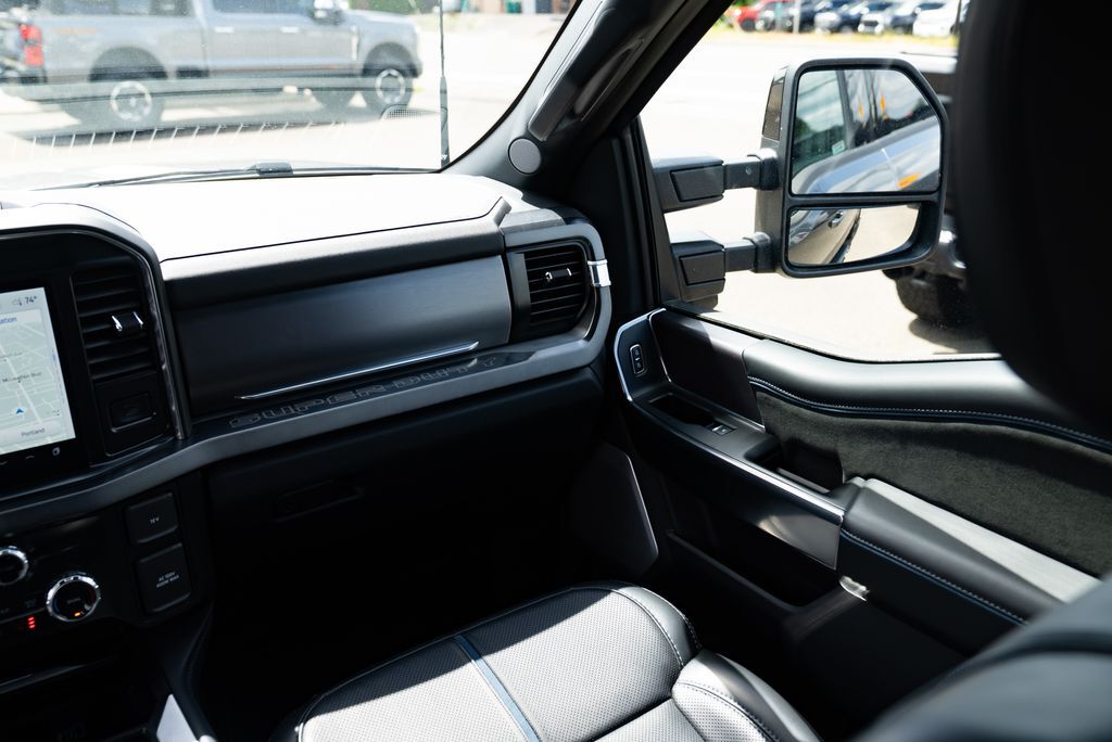 2026 Ford F-350SD Platinum Milwaukie OR