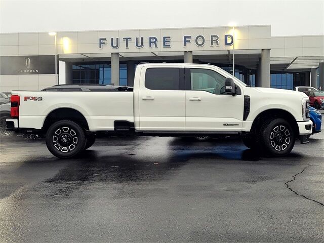 2026 Ford F-350SD Platinum