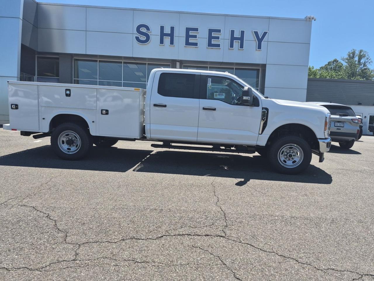 2026 Ford F-350SD XL SERVICE BODY Warrenton VA