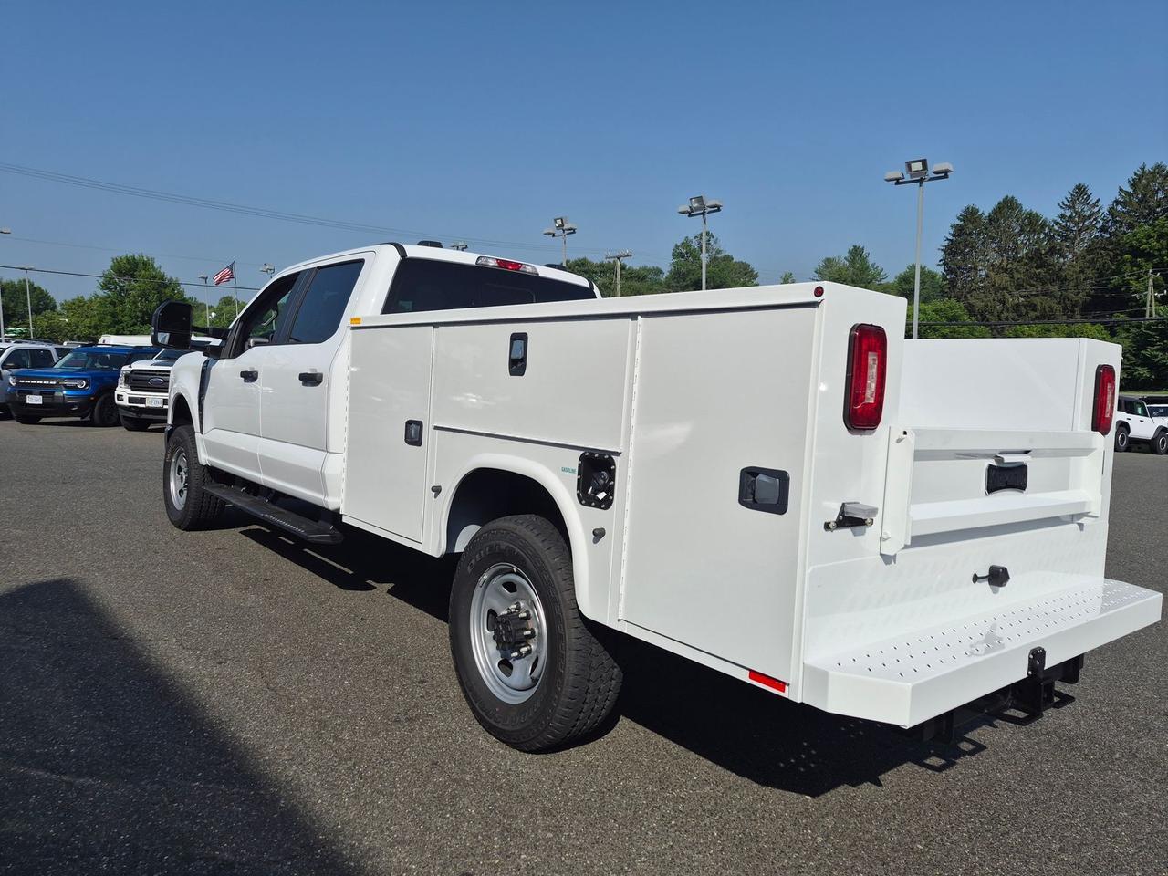2026 Ford F-350SD XL SERVICE BODY Warrenton VA