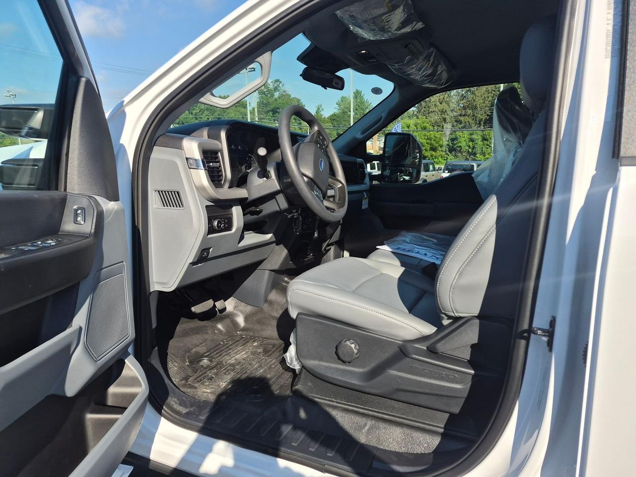 2026 Ford F-350SD XL SERVICE BODY Warrenton VA