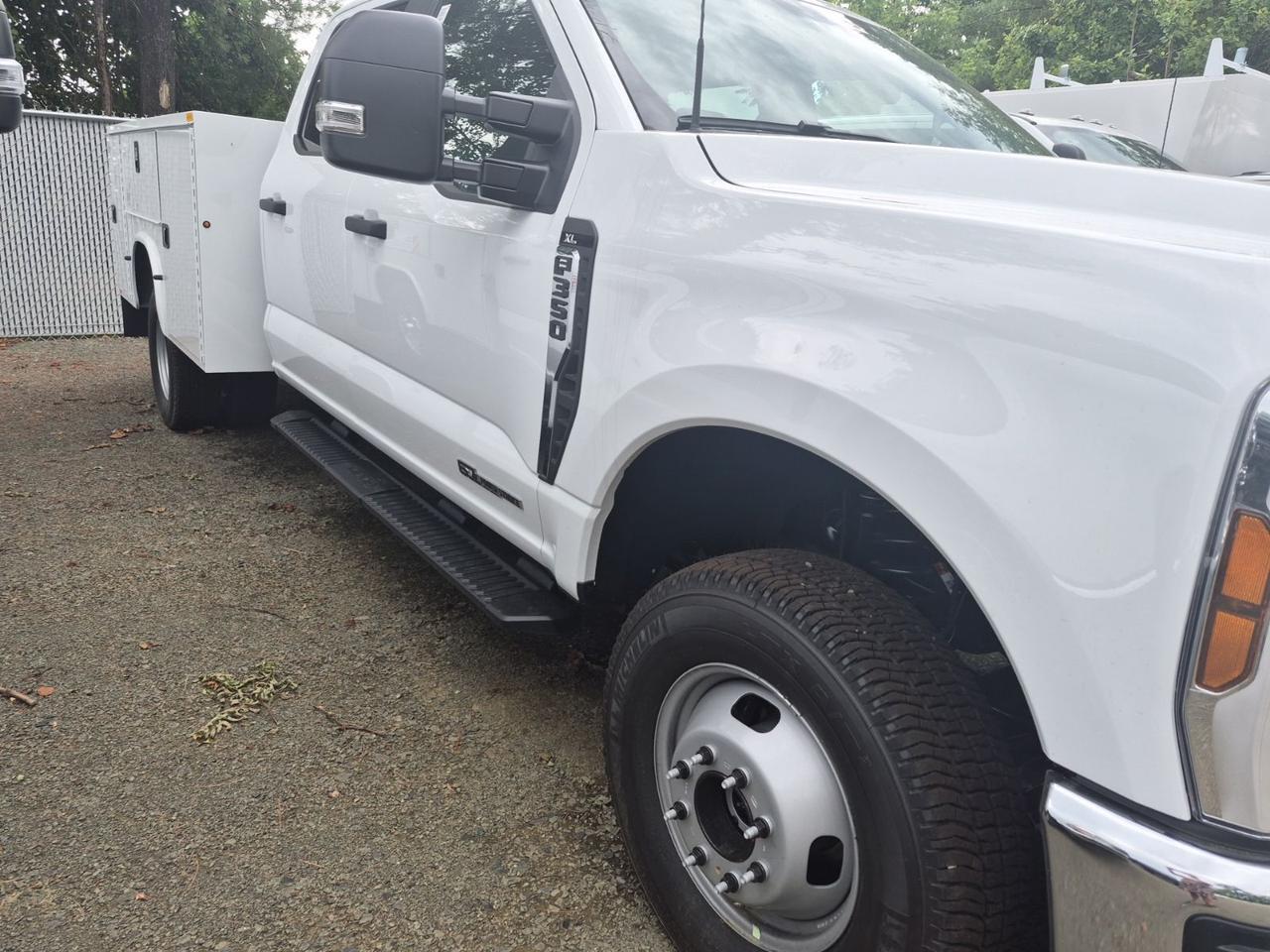 2026 Ford F-350SD XL SERVICE BODY Warrenton VA