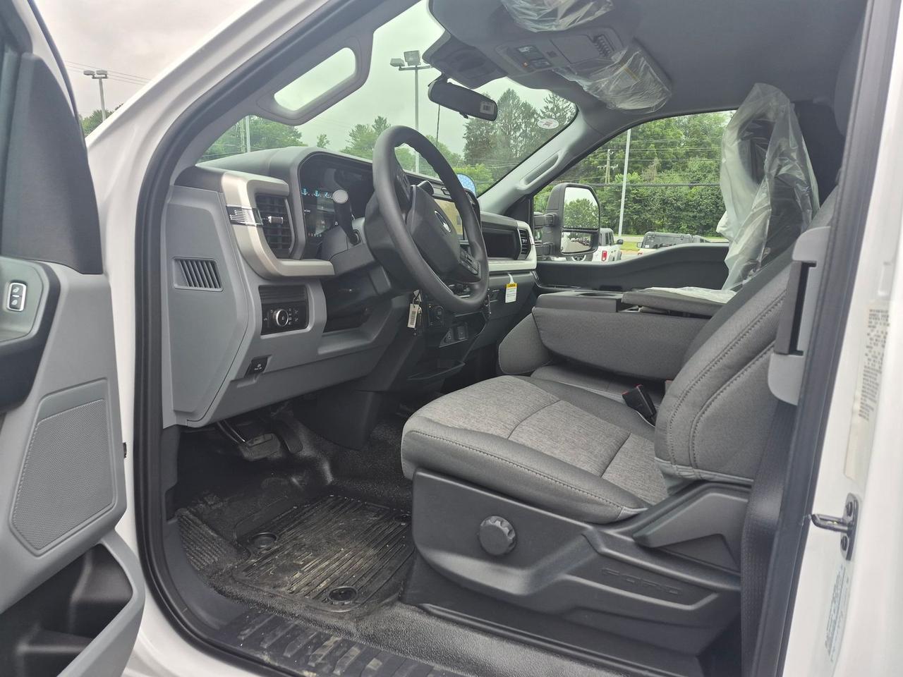 2026 Ford F-350SD XL SERVICE BODY Warrenton VA