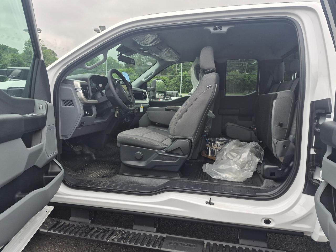 2026 Ford F-350SD XL SERVICE BODY Warrenton VA