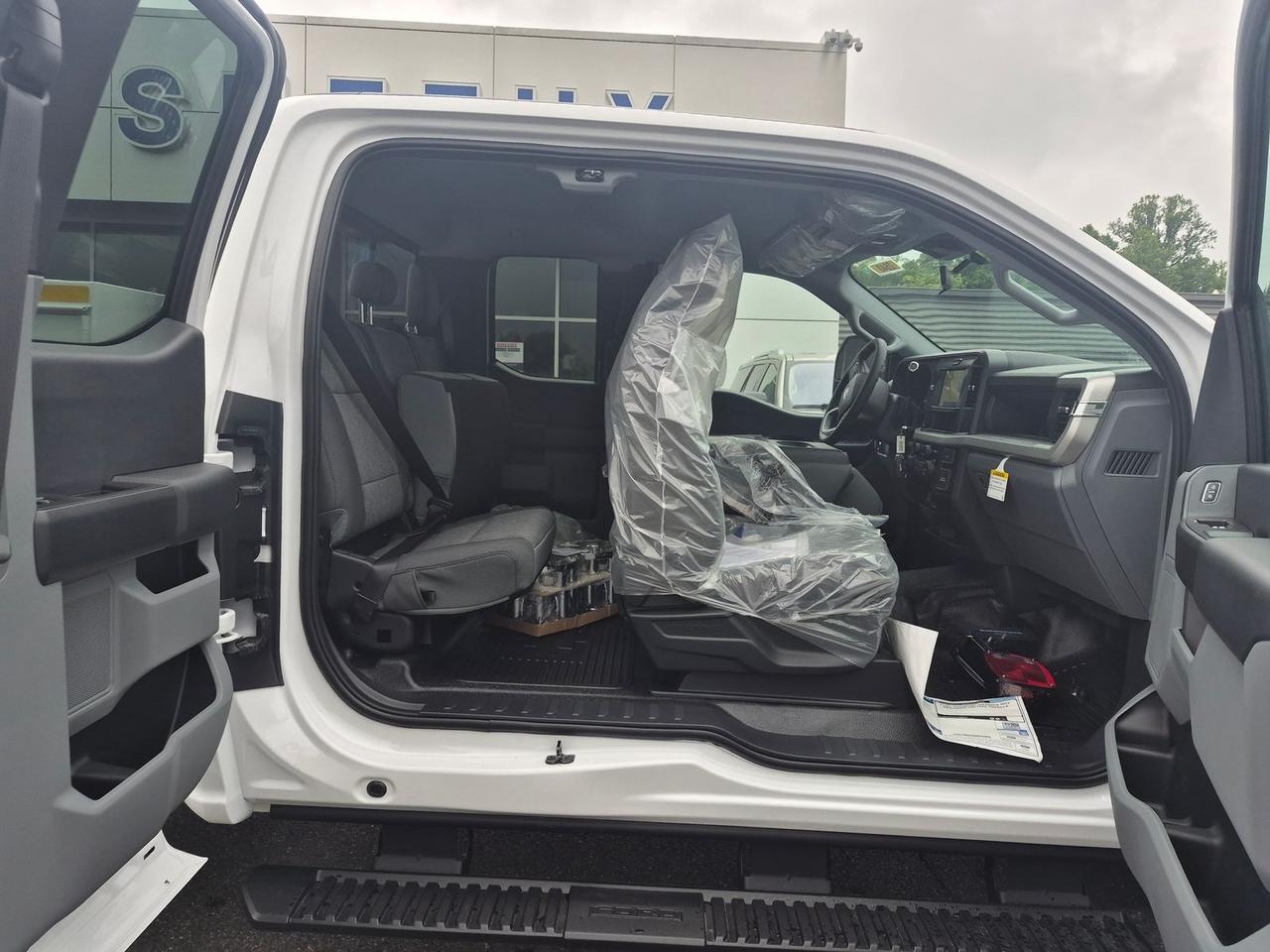 2026 Ford F-350SD XL SERVICE BODY Warrenton VA