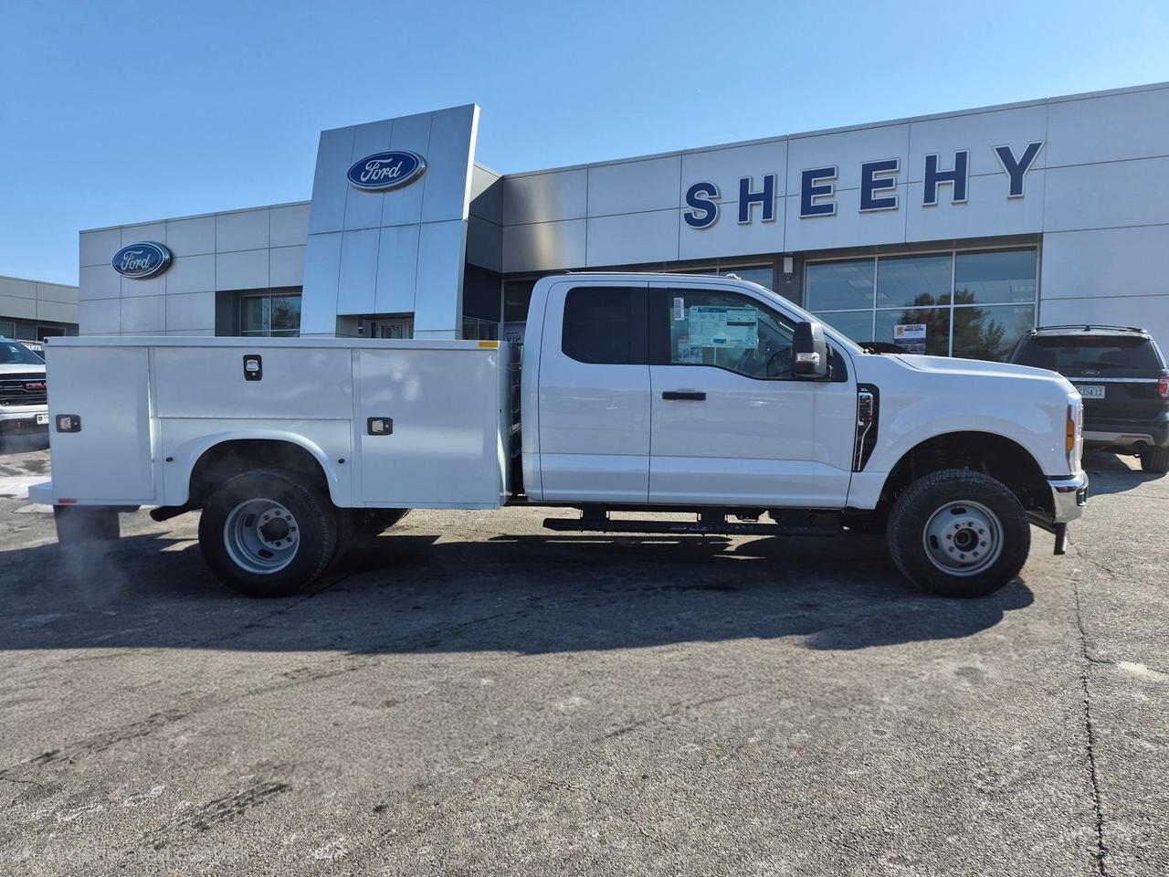 2026 Ford F-350SD XL SERVICE BODY Warrenton VA