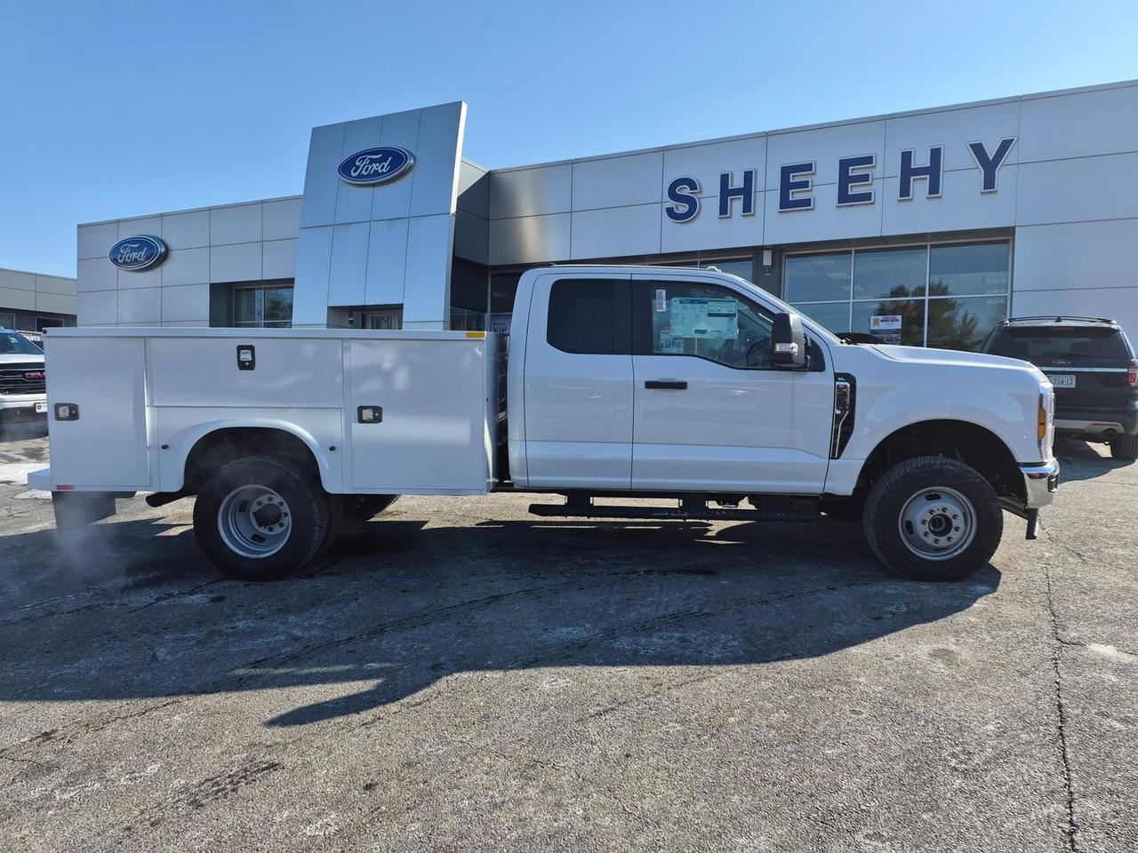 2026 Ford F-350SD XL SERVICE BODY Warrenton VA