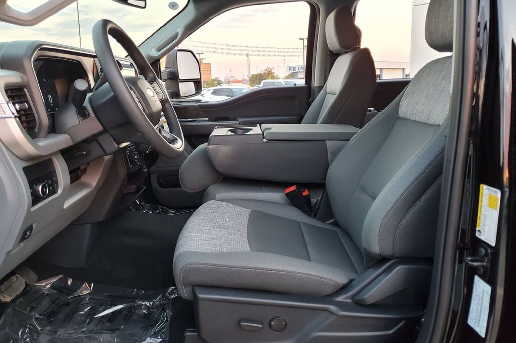 2026 Ford F-350SD XLT Hondo TX