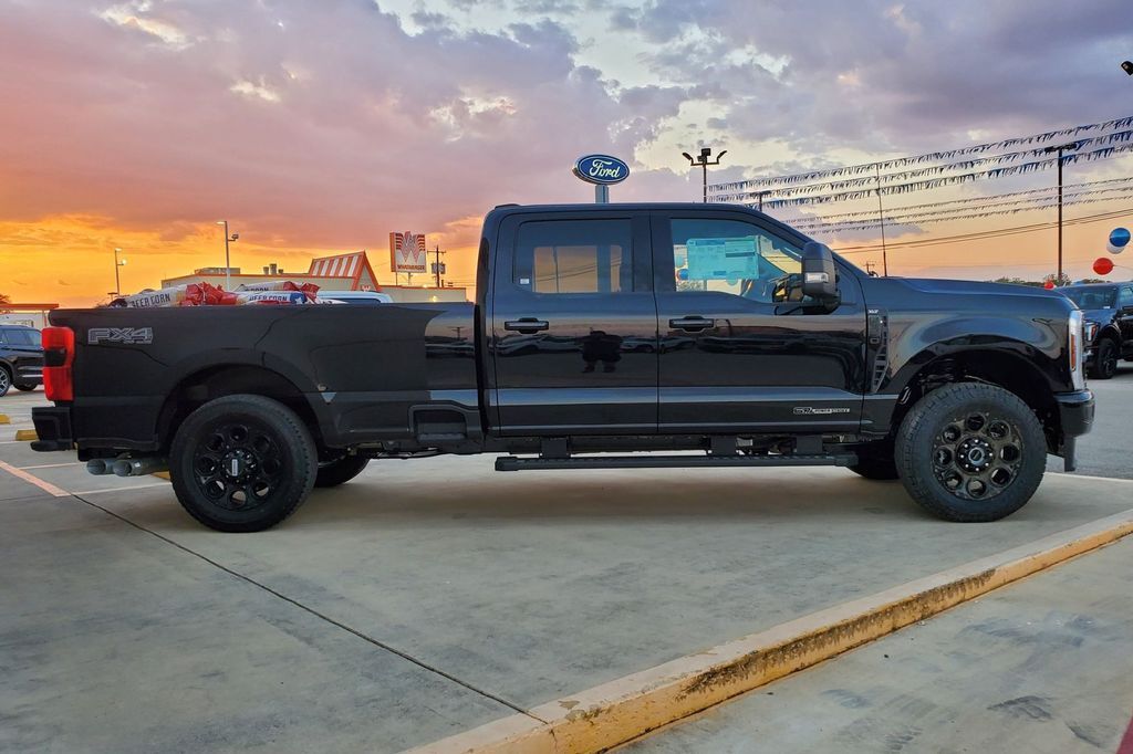 2026 Ford F-350SD XLT Hondo TX