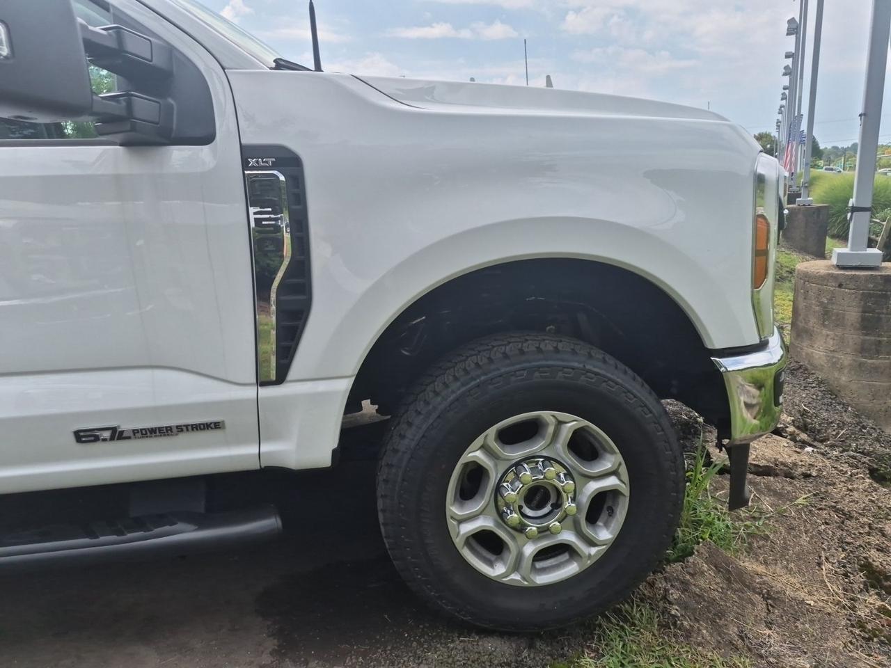 2026 Ford F-350SD XLT SERVICE BODY Warrenton VA