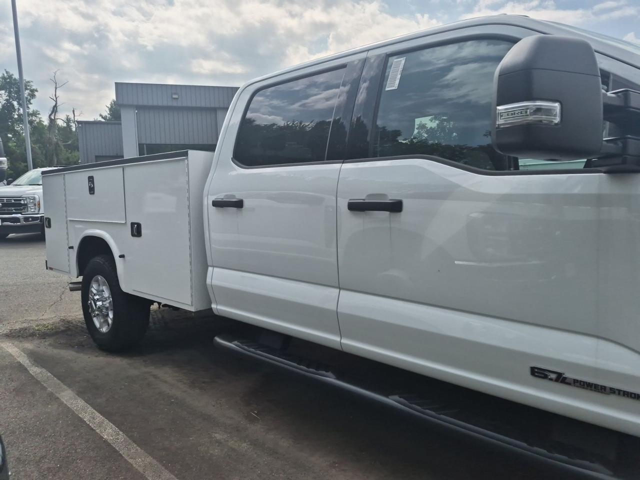 2026 Ford F-350SD XLT SERVICE BODY Warrenton VA