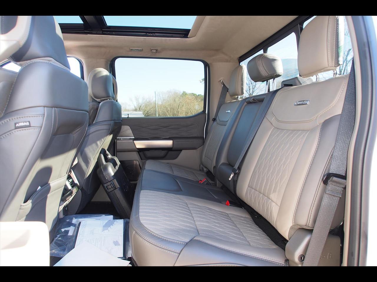 2026 Ford F-450 Super Duty Platinum