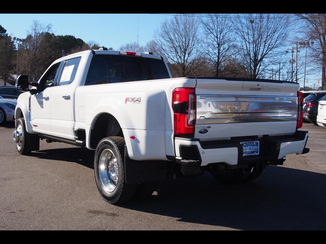 2026 Ford F-450 Super Duty Platinum