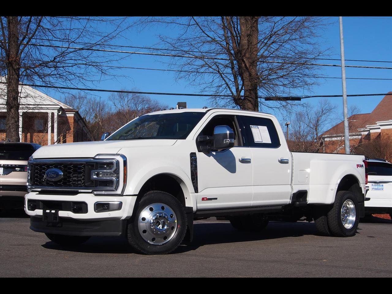 2026 Ford F-450 Super Duty Platinum