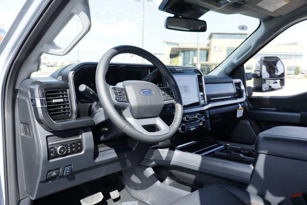 2026 Ford F-450SD Lariat Hondo TX