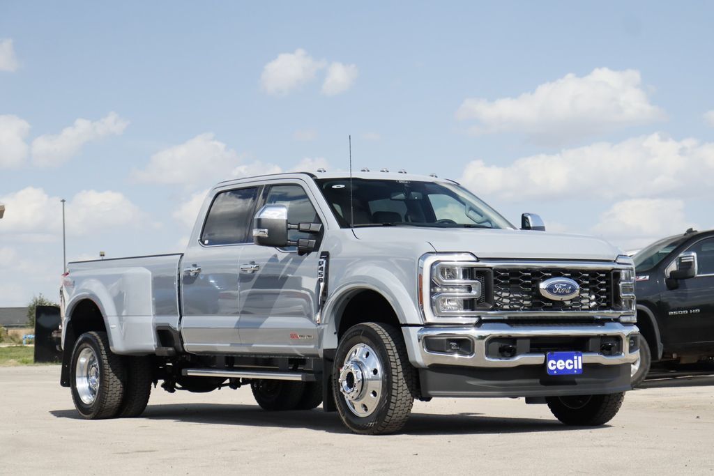 2026 Ford F-450SD Lariat Hondo TX