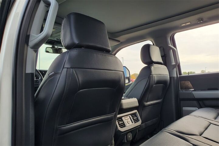 2026 Ford F-450SD Lariat TX 2026 Ford F-450SD Lariat TX