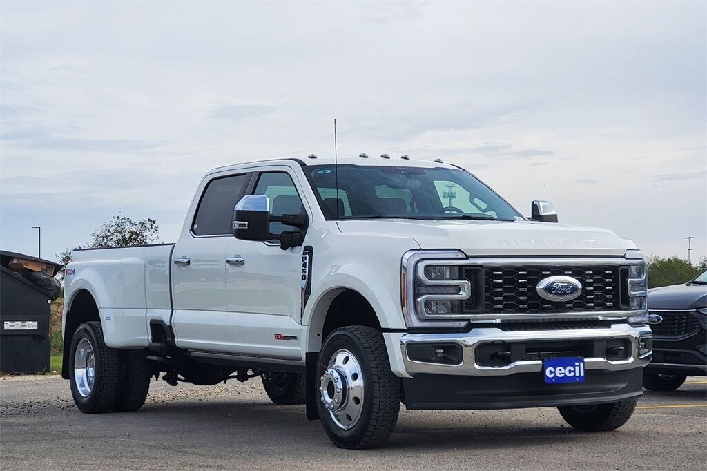 2026 Ford F-450SD Lariat