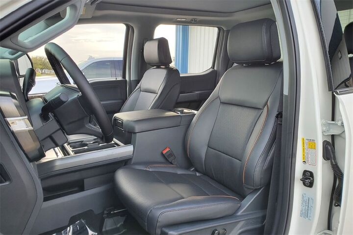 2026 Ford F-450SD Lariat TX 2026 Ford F-450SD Lariat TX