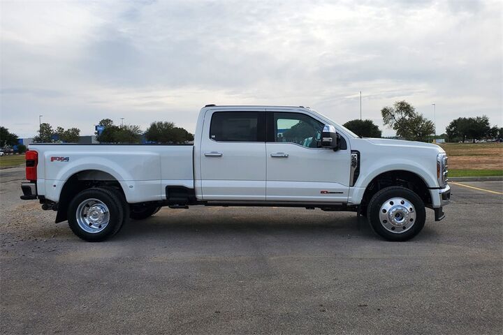 2026 Ford F-450SD Lariat TX 2026 Ford F-450SD Lariat TX