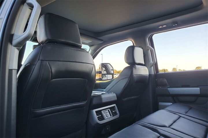 2026 Ford F-450SD Lariat TX 2026 Ford F-450SD Lariat TX