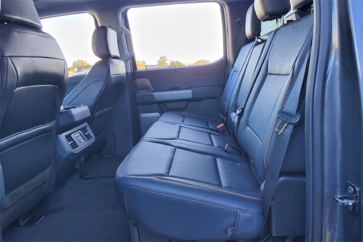 2026 Ford F-450SD Lariat TX 2026 Ford F-450SD Lariat TX