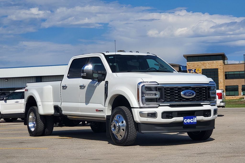 2026 Ford F-450SD Platinum