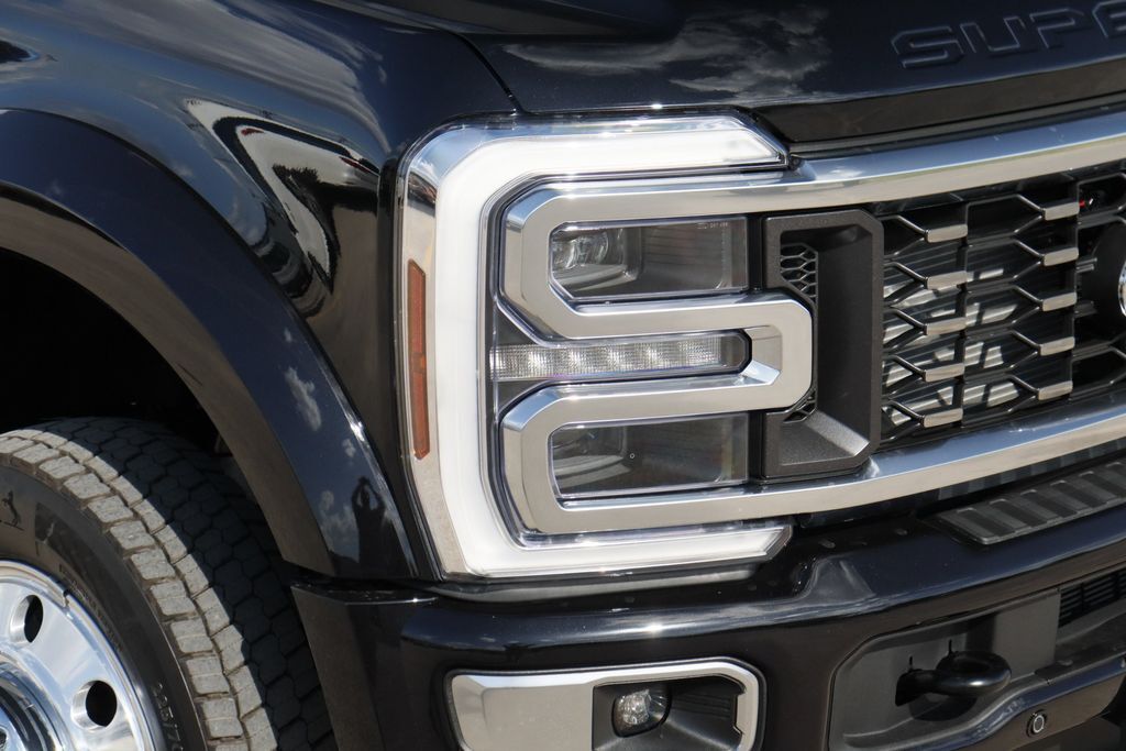 2026 Ford F-450SD Platinum Hondo TX