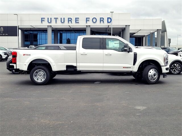 2026 Ford F-450SD Platinum