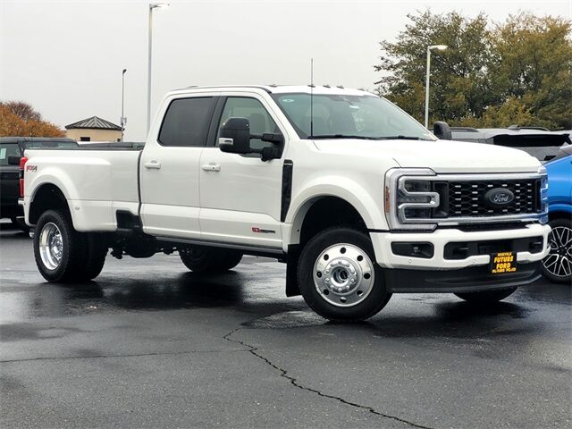 2026 Ford F-450SD Platinum