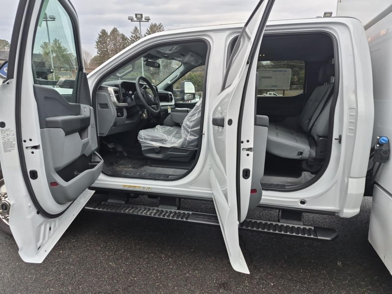 2026 Ford F-550SD XL CHIPPER BODY Warrenton VA