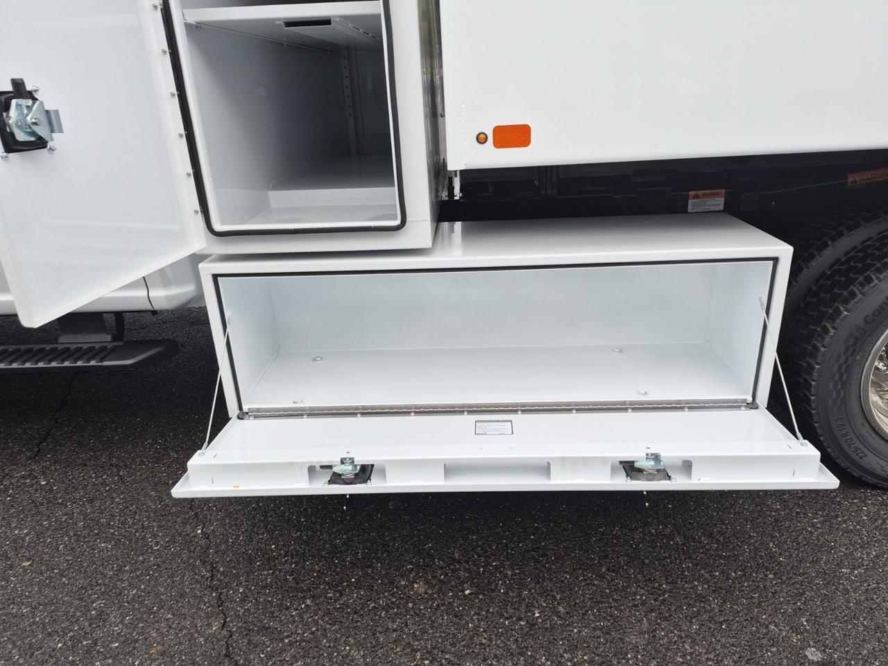 2026 Ford F-550SD XL CHIPPER BODY Warrenton VA