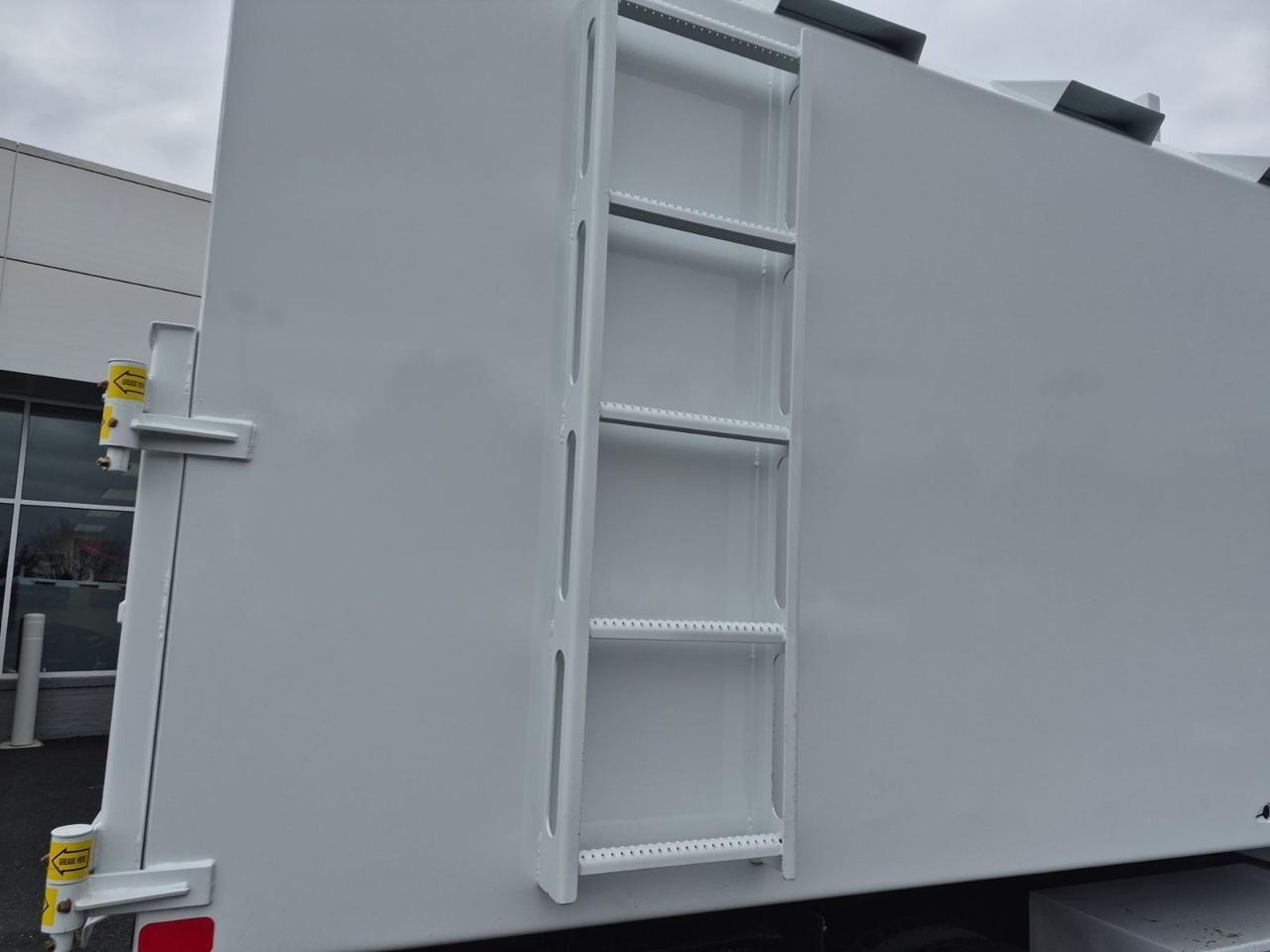 2026 Ford F-550SD XL CHIPPER BODY Warrenton VA