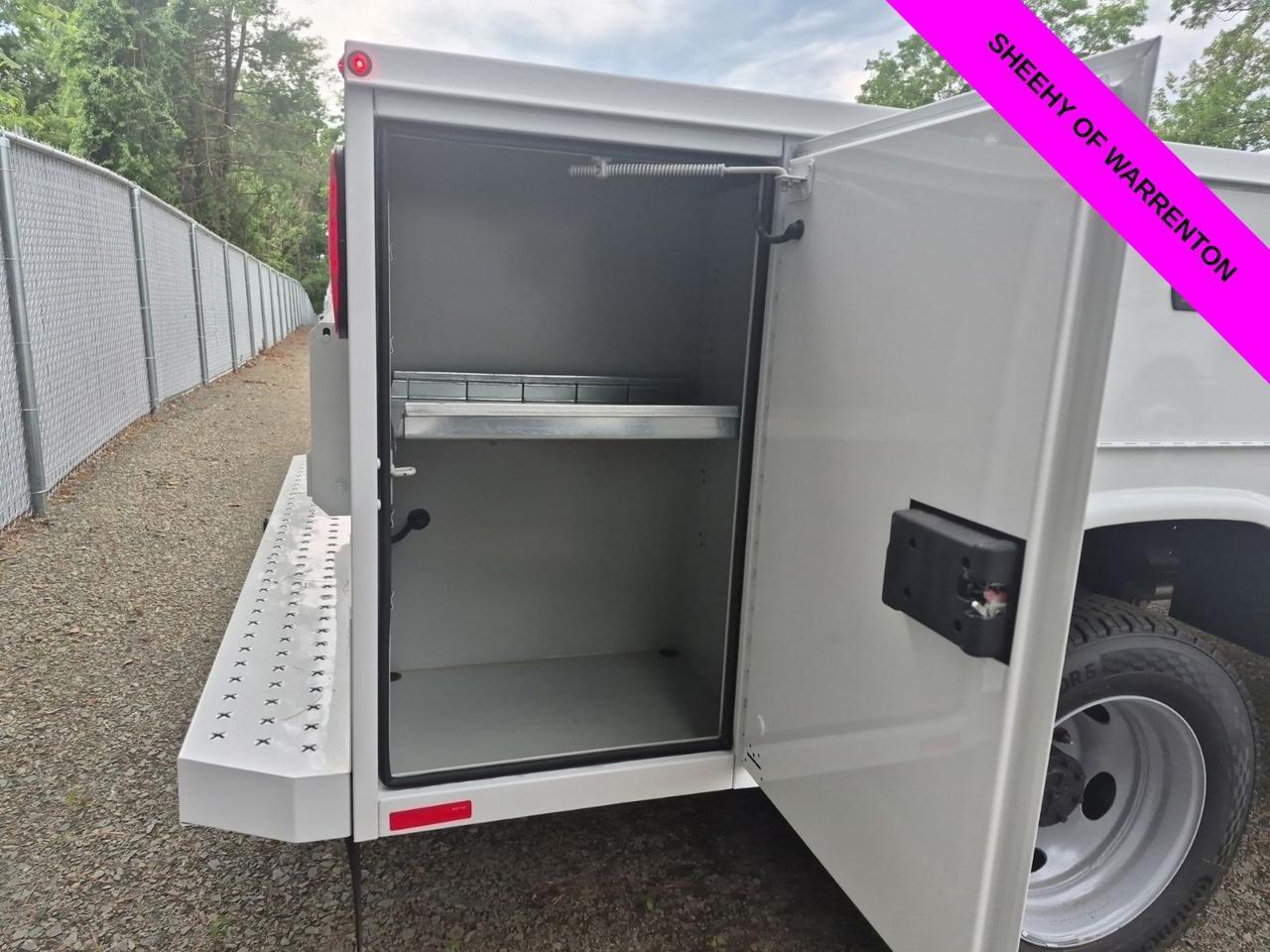 2026 Ford F-550SD XL SERVICE BODY Warrenton VA