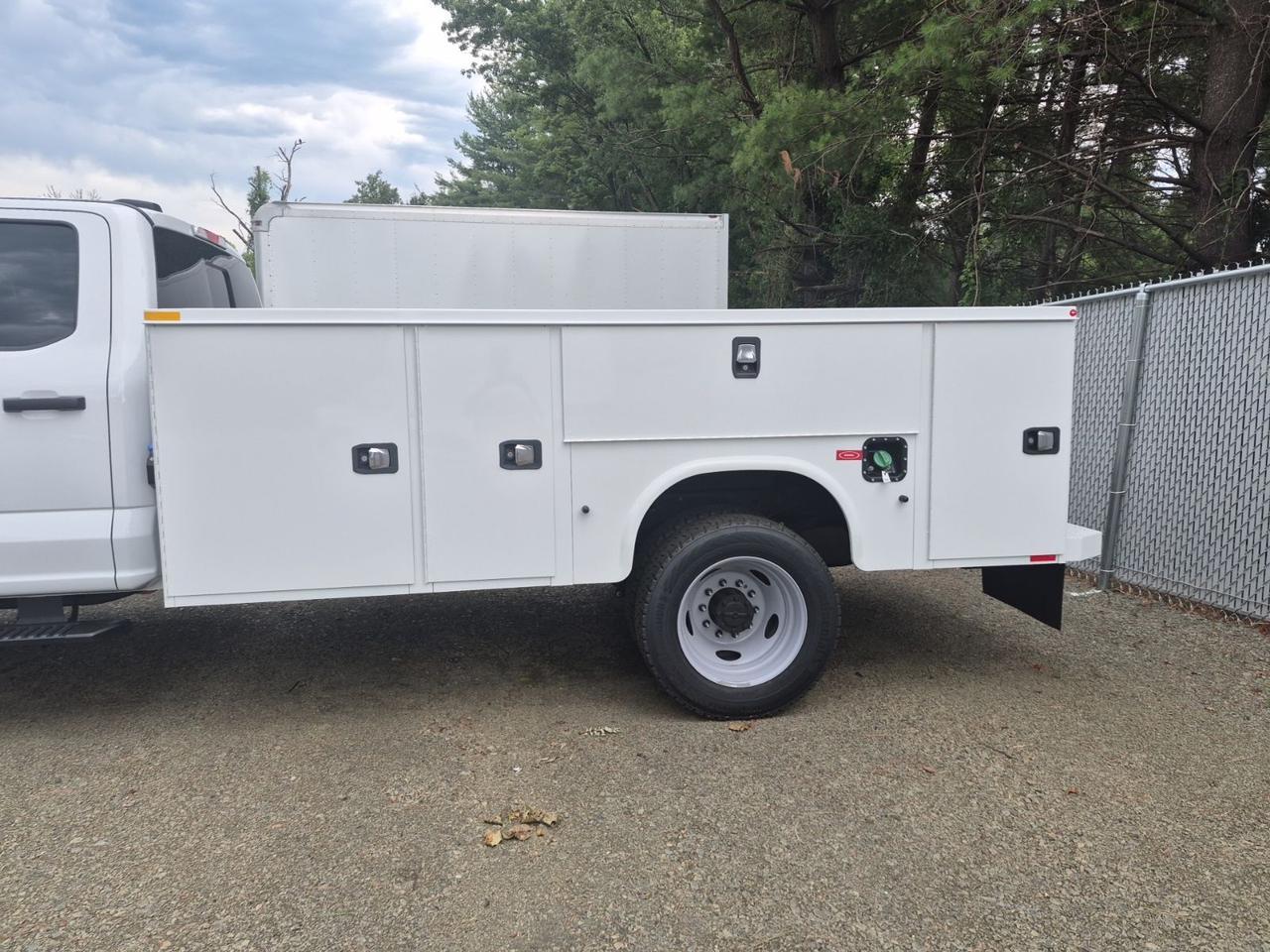 2026 Ford F-550SD XL SERVICE BODY Warrenton VA