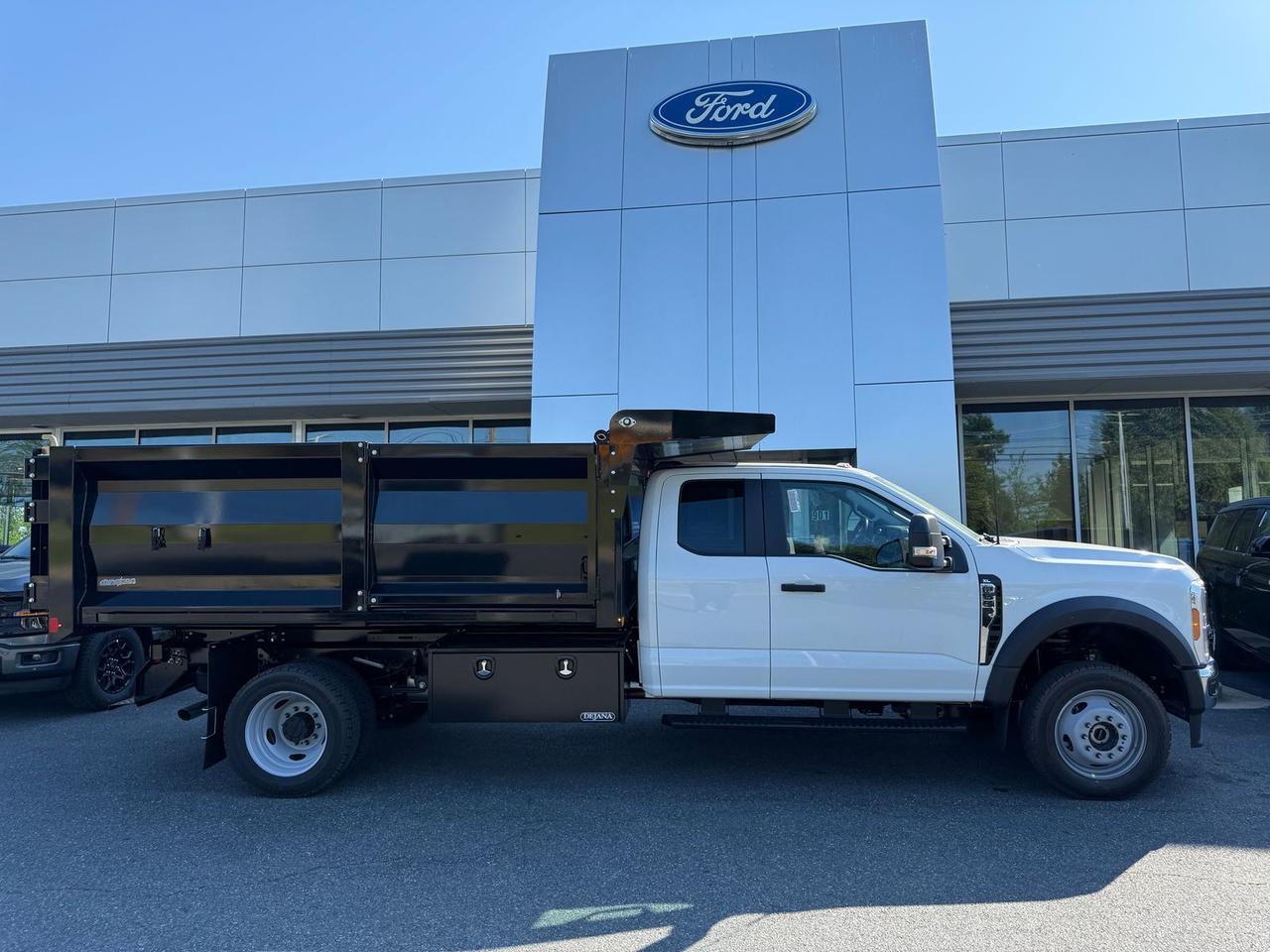 2026 Ford F-550SD XL