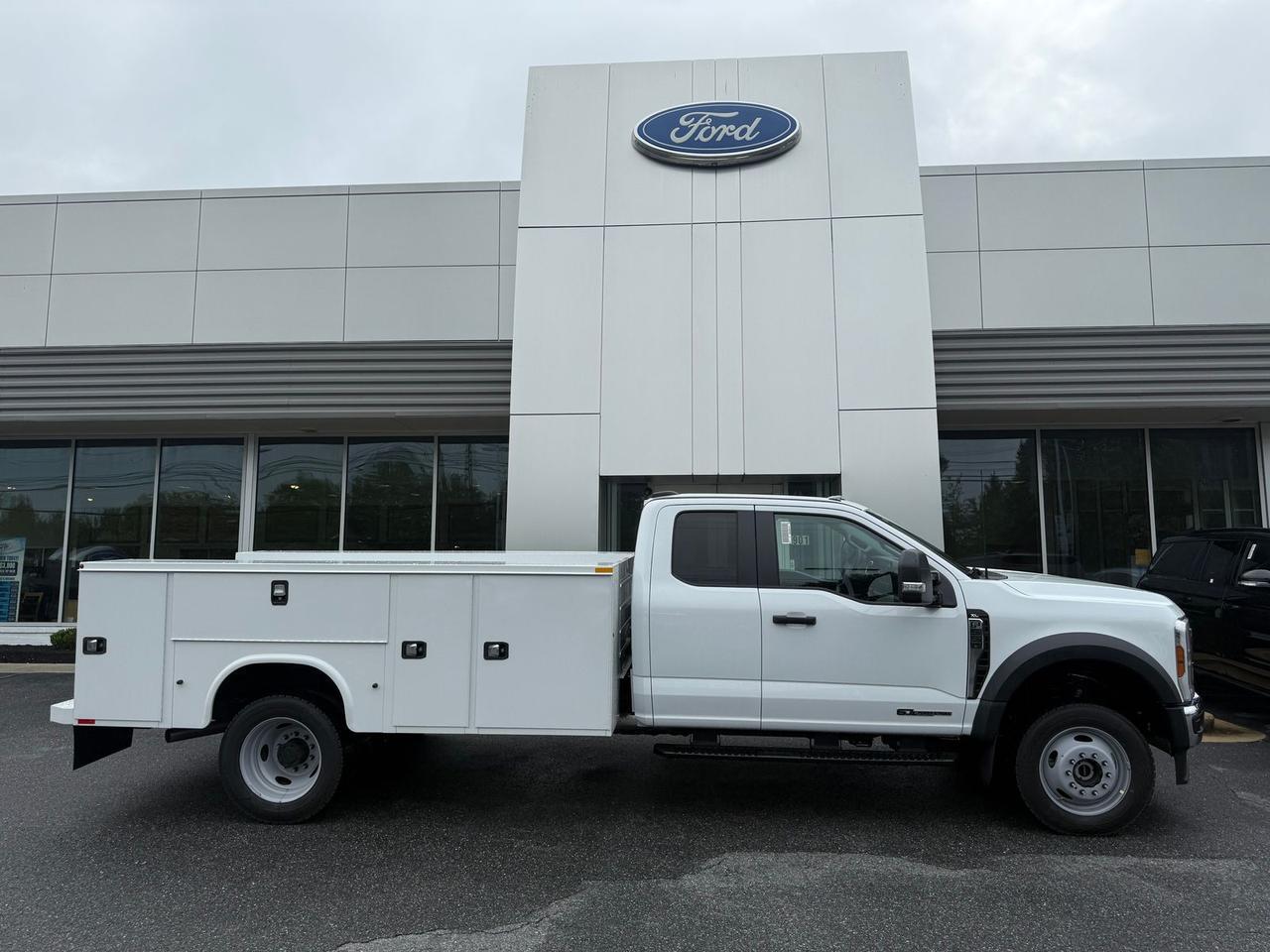 2026 Ford F-550SD XL