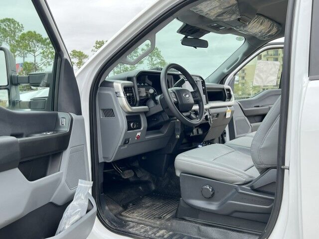 2026 Ford F-600XL Mechanic Service Truck with Stellar 8630 Telescopic Crane and A30GBW Enpak Homestead FL