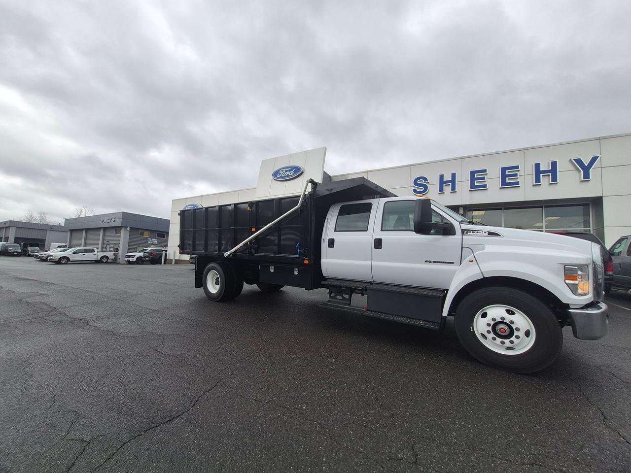 2026 Ford F-750SD Base