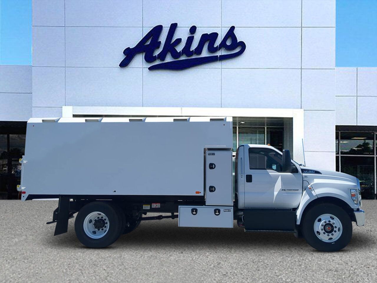 2026 Ford F750 HGT