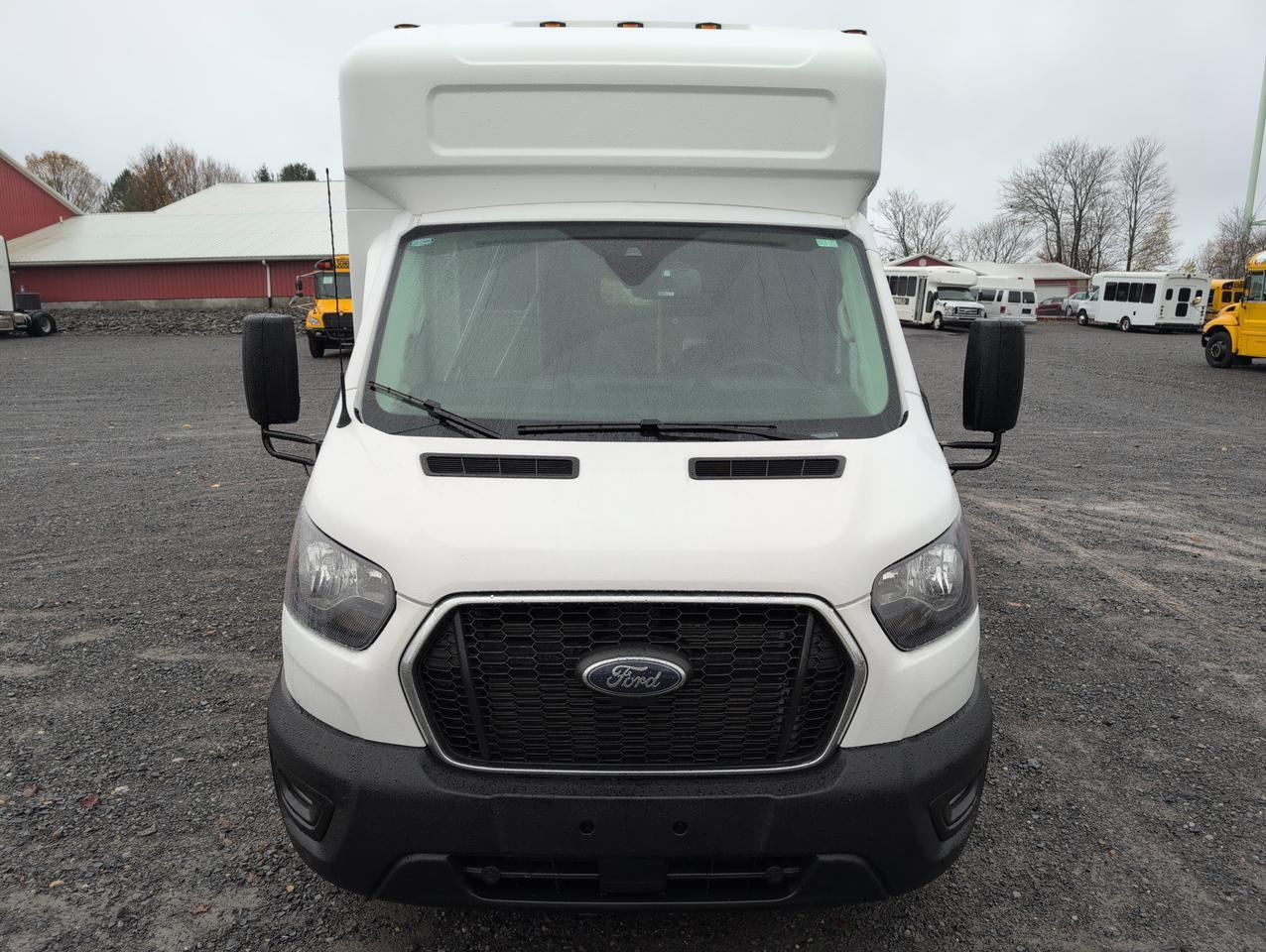 2026 Ford HLE HLE COACH