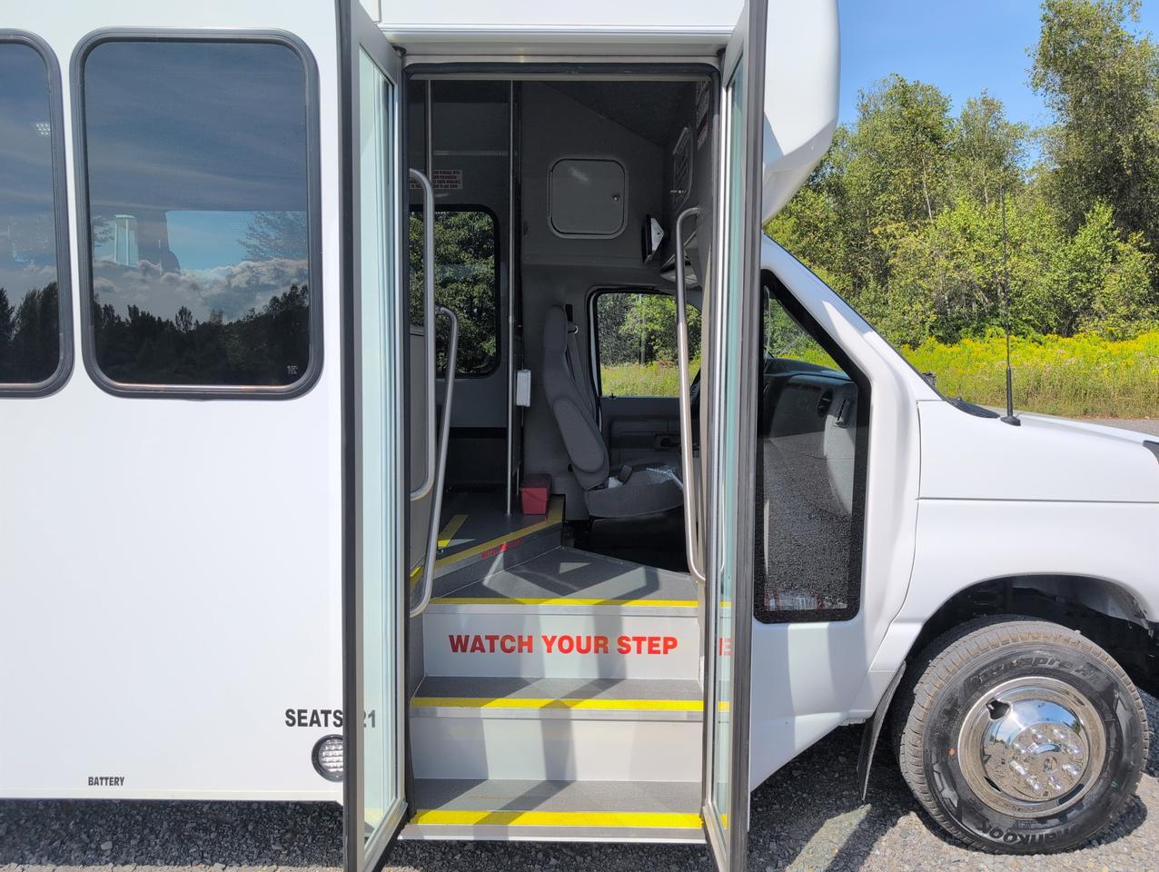 2026 Ford HLE HLE COACH Johnstown NY