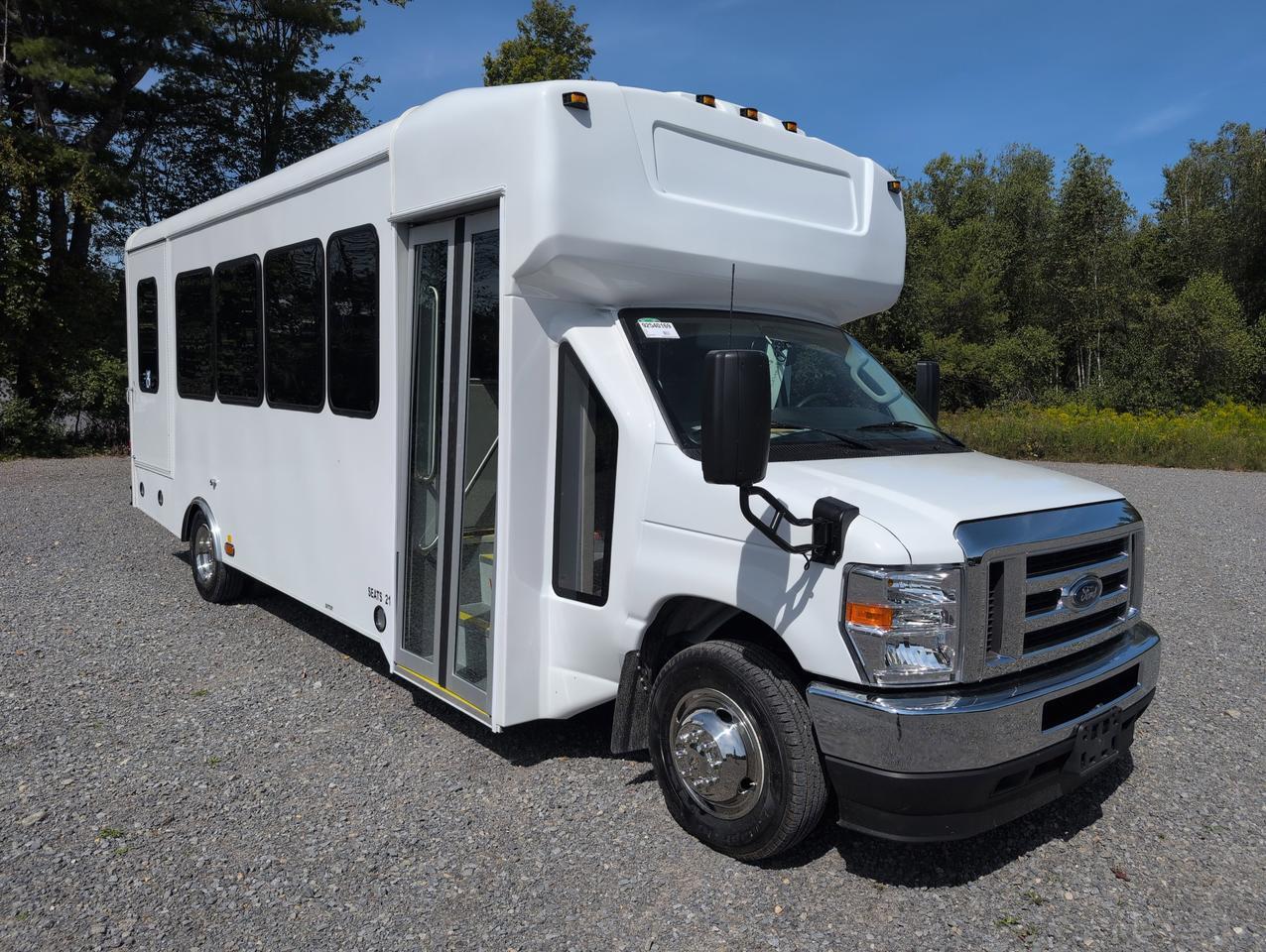 2026 Ford HLE HLE COACH Johnstown NY