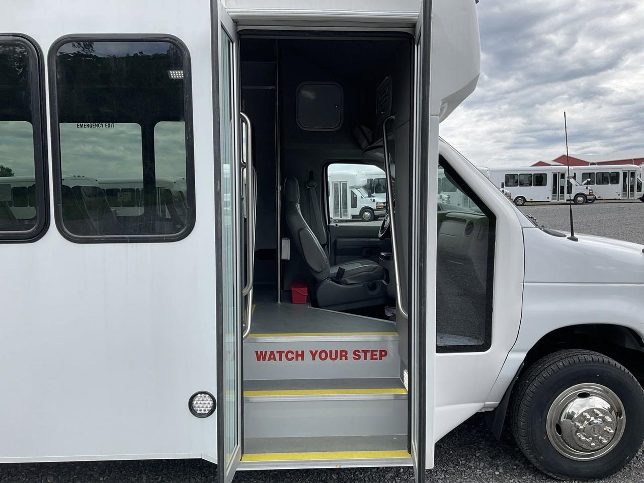 2026 Ford HLE HLE COACH Johnstown NY