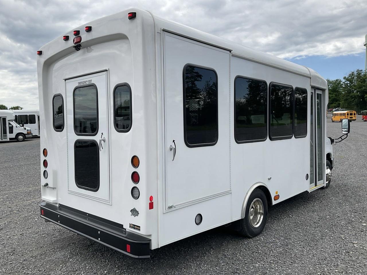 2026 Ford HLE HLE COACH Johnstown NY