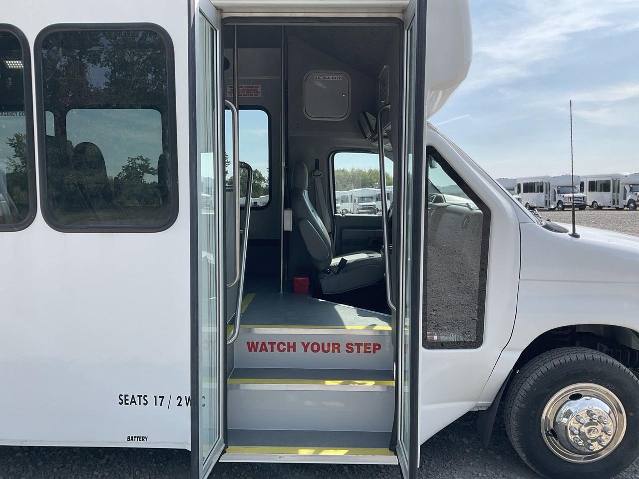 2026 Ford HLE HLE COACH Johnstown NY