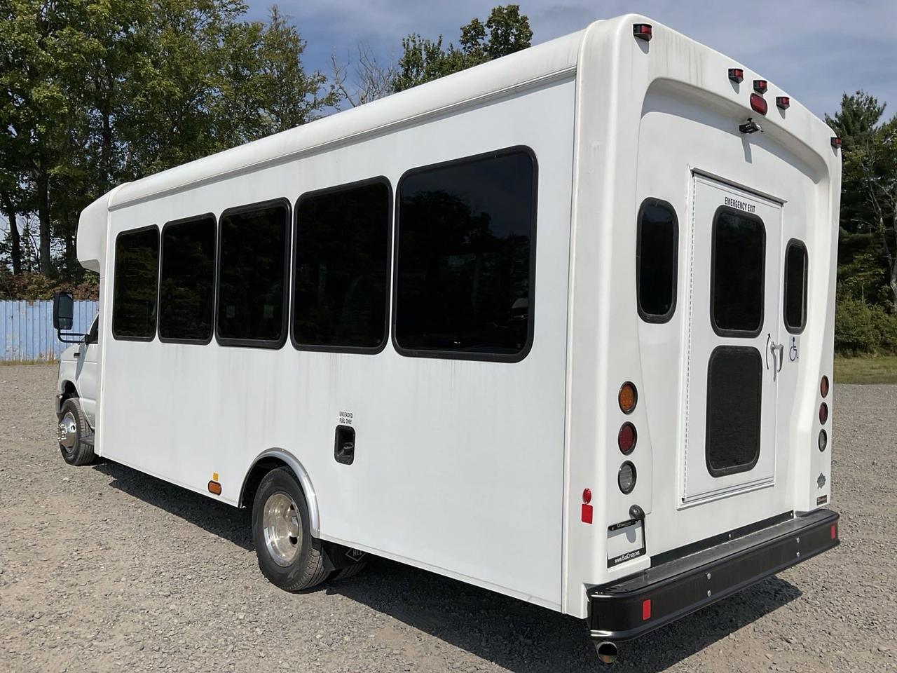 2026 Ford HLE HLE COACH Johnstown NY