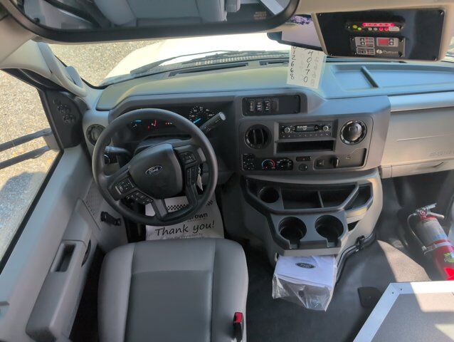 2026 Ford HLE HLE COACH Johnstown NY