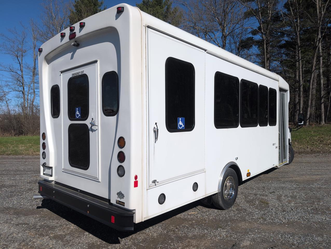 2026 Ford HLE HLE COACH