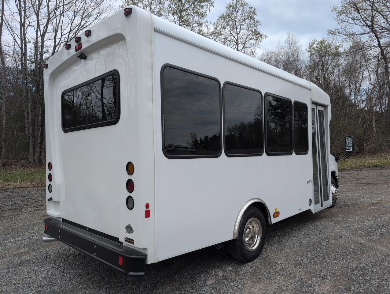 2026 Ford HLE HLE COACH Johnstown NY